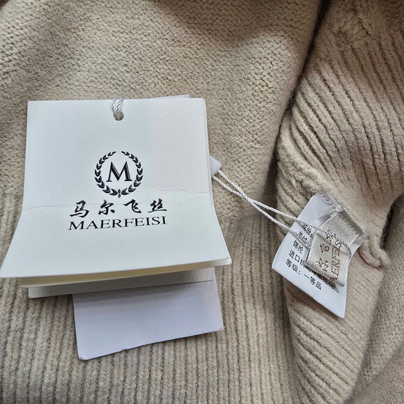 Women's Cream Knit Sweater Dress Sz Onesize / Oversized - Picture 4 of 4